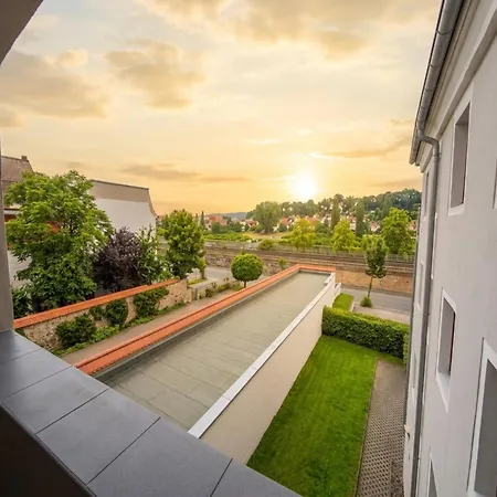 Apartman Moderne Mit Balkon In