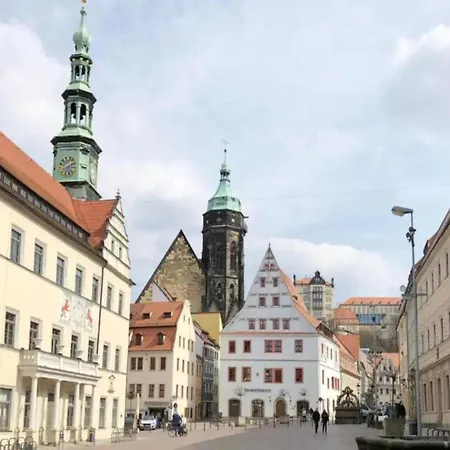 Apartman Moderne Mit Balkon In *